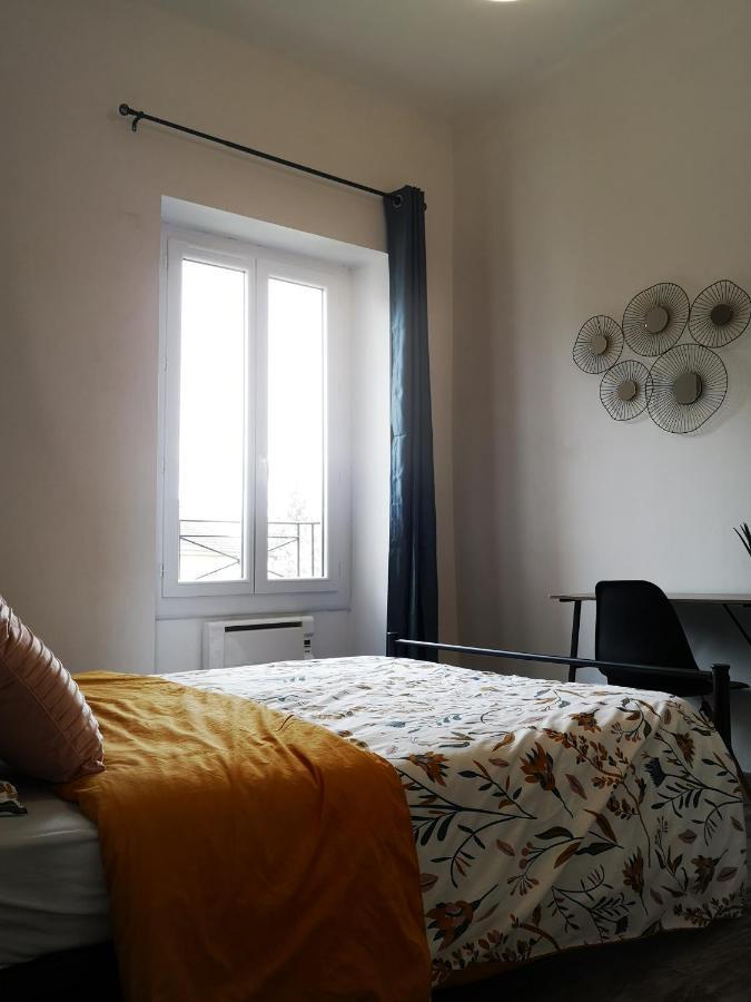 Le Petit Cocon De La Poste Apartment Gourdon-en-quercy Bagian luar foto