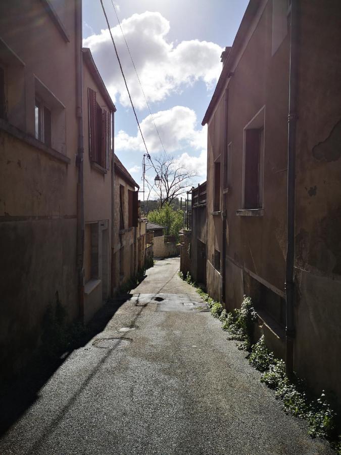 Le Petit Cocon De La Poste Apartment Gourdon-en-quercy Bagian luar foto